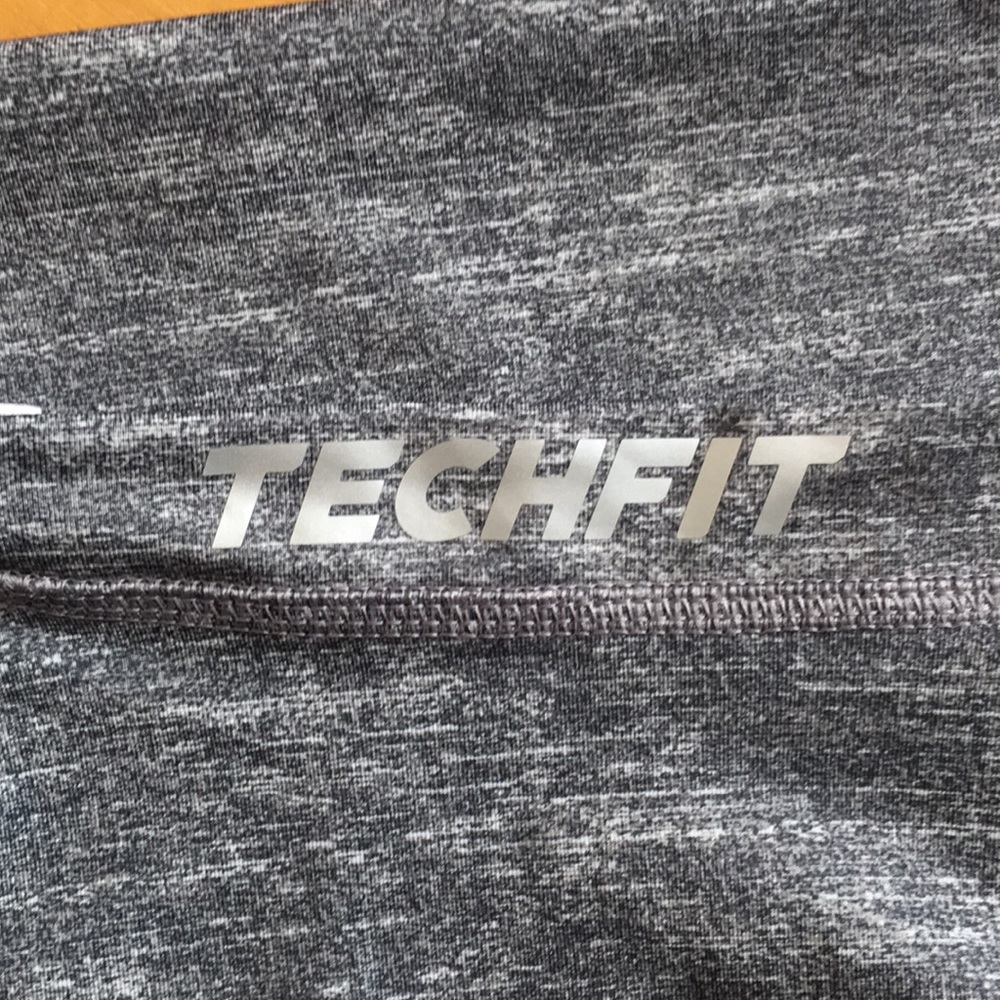 SOLD on eBay! Adidas Techfit Climalite top - Picture 7 of 8